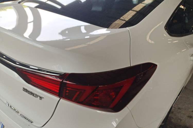 Used CHANGAN Eado 2020 PLUS Blue Whale NE 1.4T GDI DCT Prestige Model Right Rear Taillight
