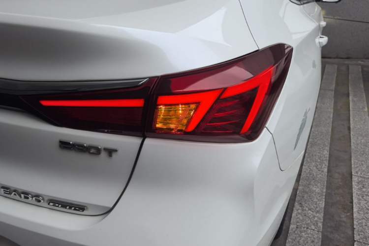 Used CHANGAN Eado 2020 PLUS Blue Whale NE 1.4T GDI DCT Flagship Model Right Rear Taillight