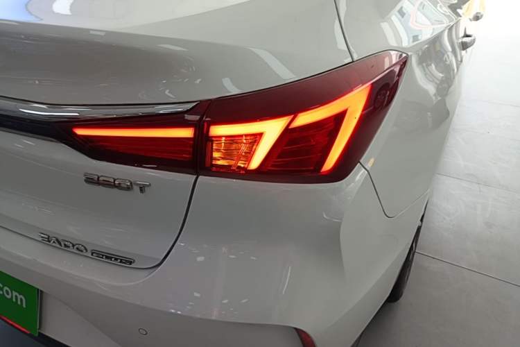 Used CHANGAN Eado 2020 PLUS Blue Whale NE 1.4T GDI DCT Flagship Model Right Rear Taillight