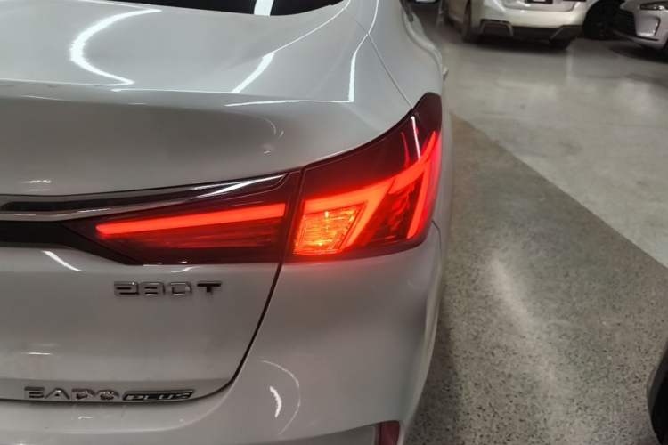 Used CHANGAN Eado 2020 PLUS Blue Whale NE 1.4T GDI DCT Flagship Model Right Rear Taillight
