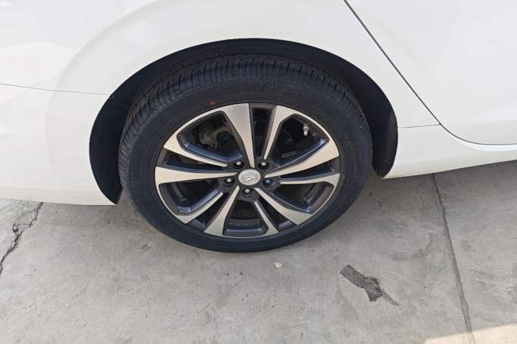 Used CHANGAN Eado 2020 PLUS Blue Whale NE 1.4T GDI DCT Flagship Model Right Rear Wheel Hub