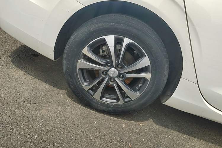 Used CHANGAN Eado 2020 PLUS 1.6L GDI Automatic Luxury Model Right Rear Wheel Hub