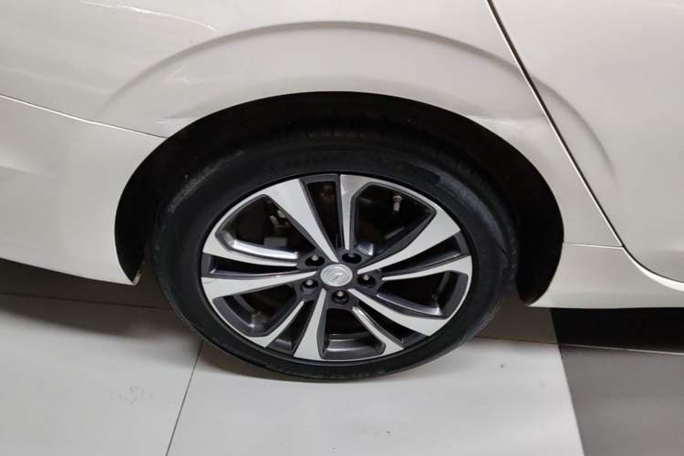 Used CHANGAN Eado 2020 PLUS Blue Whale NE 1.4T GDI DCT Flagship Model Right Rear Wheel Hub