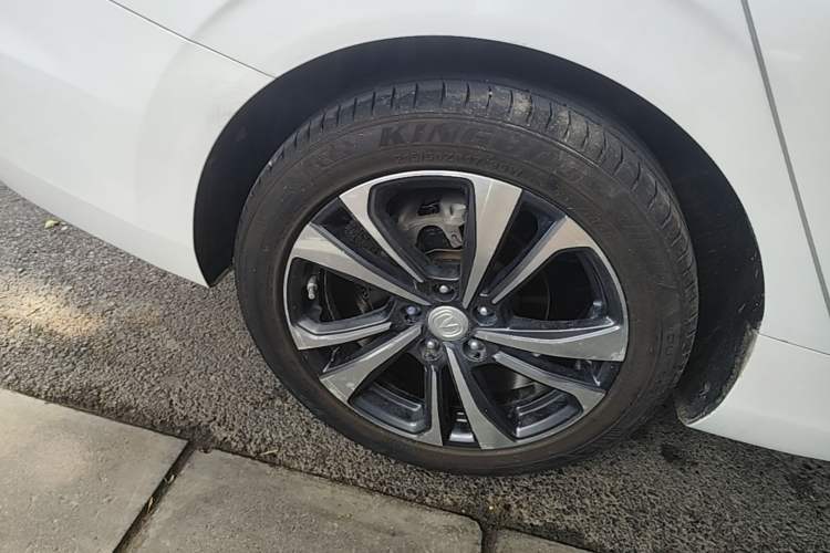 Used CHANGAN Eado 2020 PLUS Blue Whale NE 1.4T GDI DCT Flagship Model Right Rear Wheel Hub