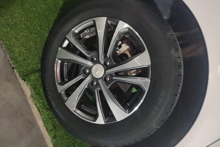 Used CHANGAN Eado 2020 PLUS Blue Whale NE 1.4T GDI DCT Prestige Model Right Rear Wheel Hub