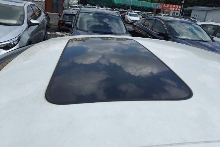 Used CHANGAN Eado 2020 PLUS Blue Whale NE 1.4T GDI DCT Prestige Model Roof