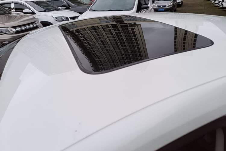 Used CHANGAN Eado 2020 PLUS Blue Whale NE 1.4T GDI DCT Prestige Model Roof