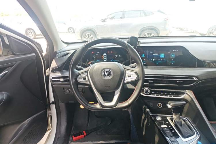 Used CHANGAN Eado 2020 PLUS Blue Whale NE 1.4T GDI DCT Flagship Model Steering Wheel