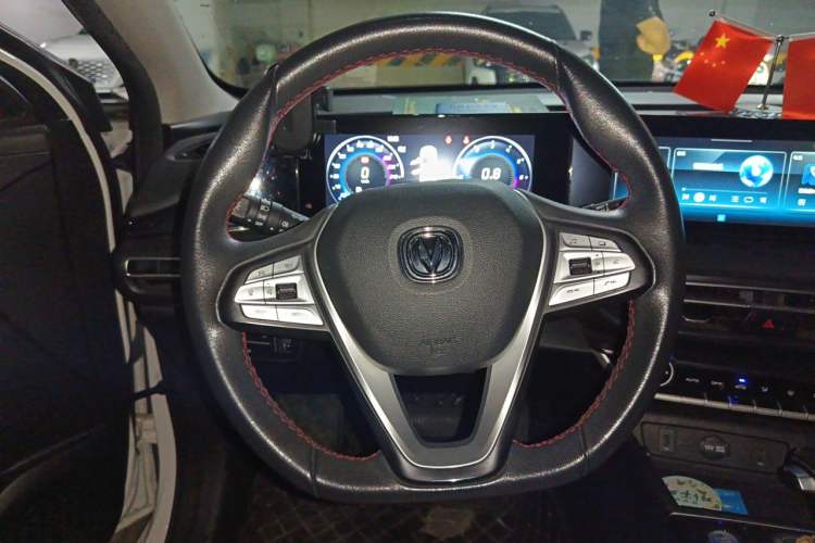 Used CHANGAN Eado 2020 PLUS Blue Whale NE 1.4T GDI DCT Flagship Model Steering Wheel