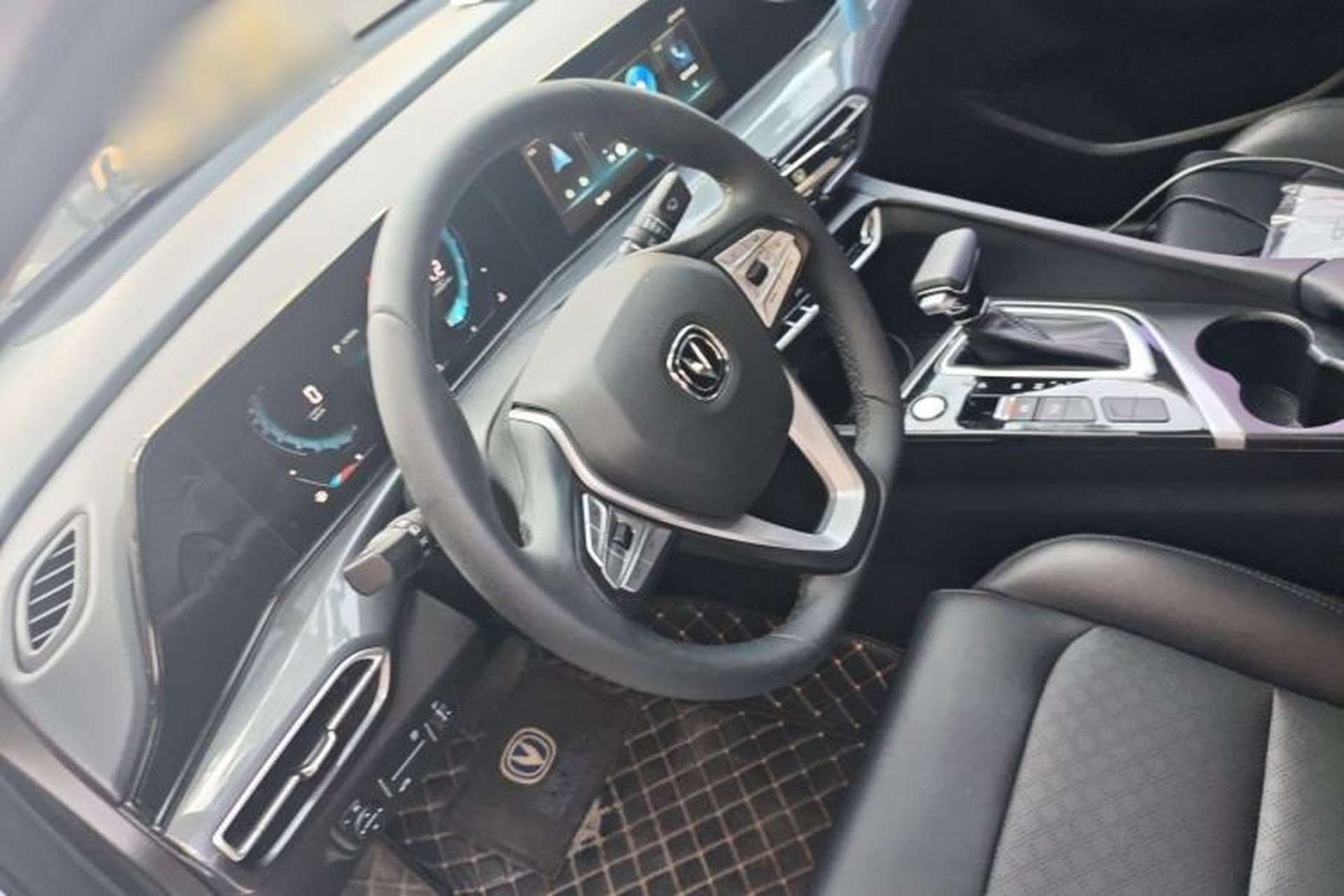 Used CHANGAN Eado 2020 PLUS Blue Whale NE 1.4T GDI DCT Prestige Model Steering Wheel