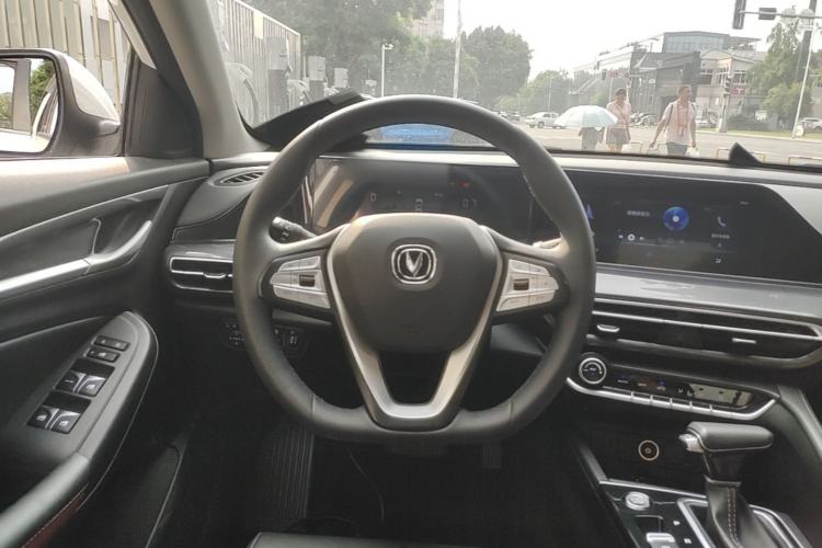 Used CHANGAN Eado 2020 PLUS 1.6L GDI Automatic Luxury Model Steering Wheel