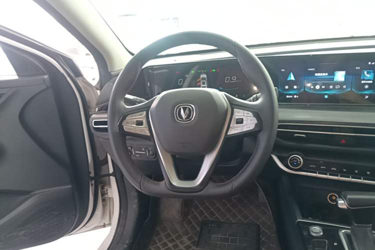 Used CHANGAN Eado 2020 PLUS Blue Whale NE 1.4T GDI DCT Flagship Model Steering Wheel
