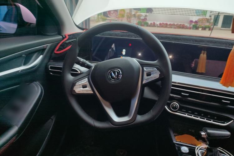 Used CHANGAN Eado 2020 PLUS Blue Whale NE 1.4T GDI DCT Prestige Model Steering Wheel