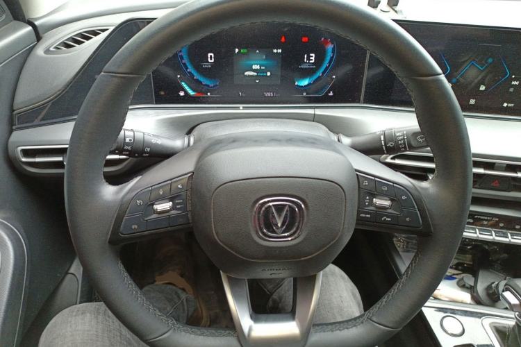 Used CHANGAN Eado 2020 PLUS Blue Whale NE 1.4T GDI DCT Prestige Model Steering Wheel