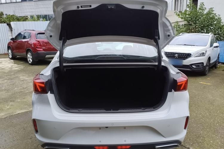 Used CHANGAN Eado 2020 PLUS Blue Whale NE 1.4T GDI DCT Prestige Model Trunk