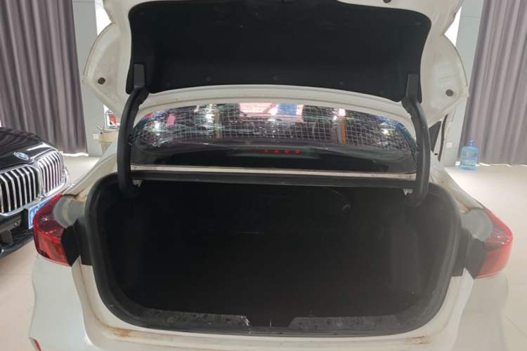 Used CHANGAN Eado 2020 PLUS Blue Whale NE 1.4T GDI DCT Prestige Model Trunk