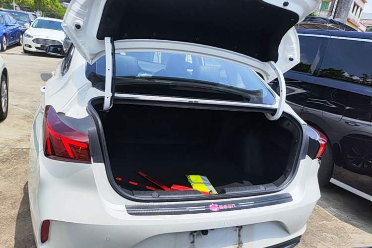 Used CHANGAN Eado 2020 PLUS Million Edition 1.6L GDI CVT Luxury Model Trunk