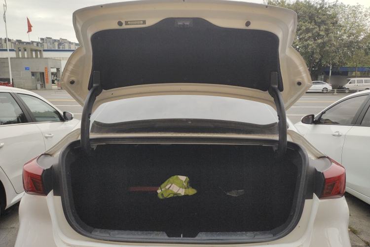 Used CHANGAN Eado 2020 PLUS Blue Whale NE 1.4T GDI DCT Flagship Model Trunk