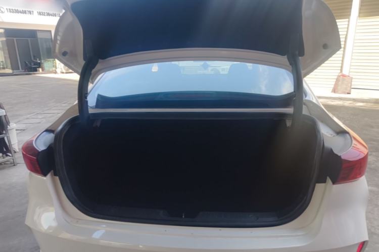 Used CHANGAN Eado 2020 PLUS Blue Whale NE 1.4T GDI DCT Prestige Model Trunk
