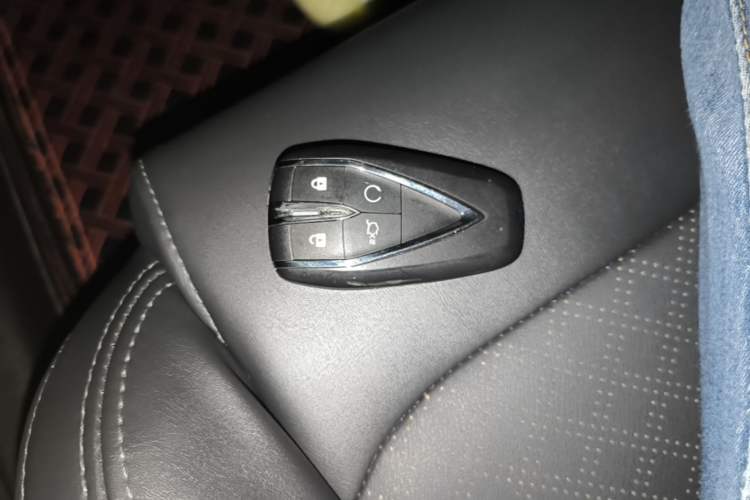 Used CHANGAN Eado 2020 PLUS 1.6L GDI Manual Elite Model Vehicle Key