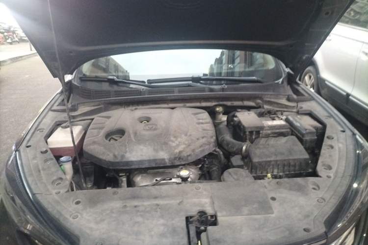 Used CHANGAN Eado 2021 PLUS 1.6L GDI Manual Luxury Model Engine Bay