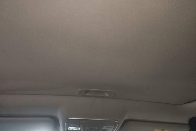 Used CHANGAN Eado 2021 PLUS 1.6L GDI Manual Luxury Model Headliner