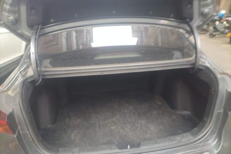 Used CHANGAN Eado 2021 PLUS 1.6L GDI Manual Luxury Model Trunk