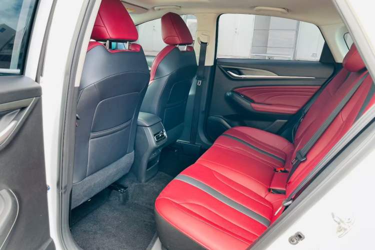 Used CHANGAN Eado 2021 PLUS Blue Whale NE 1.4T GDI DCT Prestige Model Interior 3