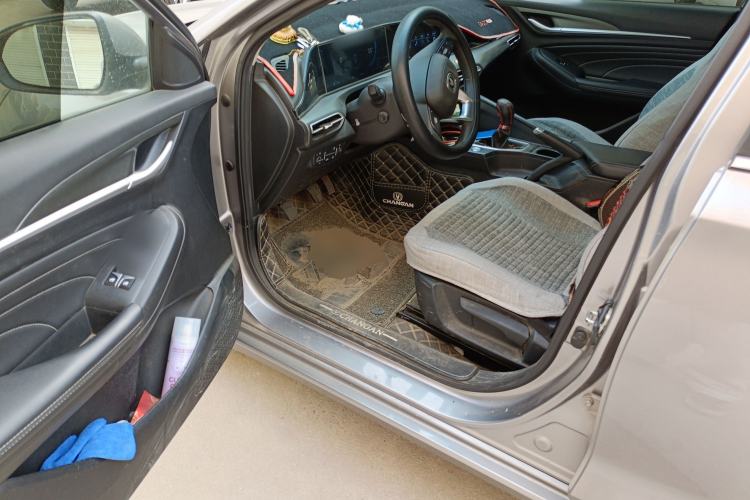 Used CHANGAN Eado 2021 PLUS 1.6L GDI Manual Elite Model Driver Seat