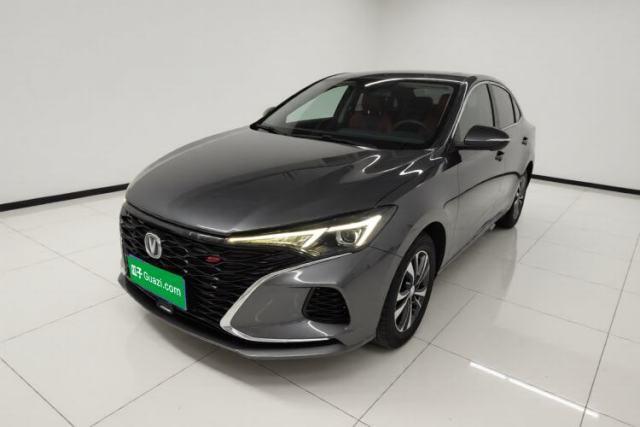 CHANGAN Eado 2021 PLUS Blue Whale NE 1.4T GDI DCT Prestige Model usado