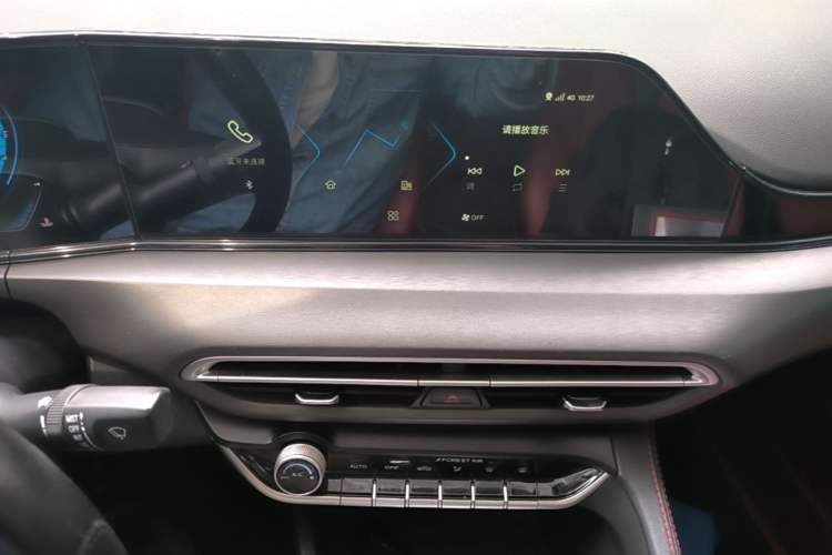 Used CHANGAN Eado 2021 PLUS Blue Whale NE 1.4T GDI DCT Prestige Model Audio And AC Panel