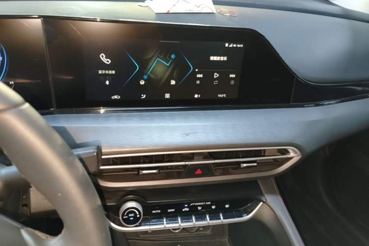 Used CHANGAN Eado 2021 PLUS Blue Whale NE 1.4T GDI DCT Prestige Model Audio And AC Panel