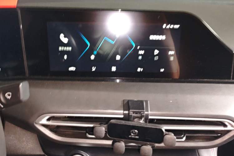 Used CHANGAN Eado 2021 PLUS Blue Whale NE 1.4T GDI DCT Prestige Model Audio And AC Panel