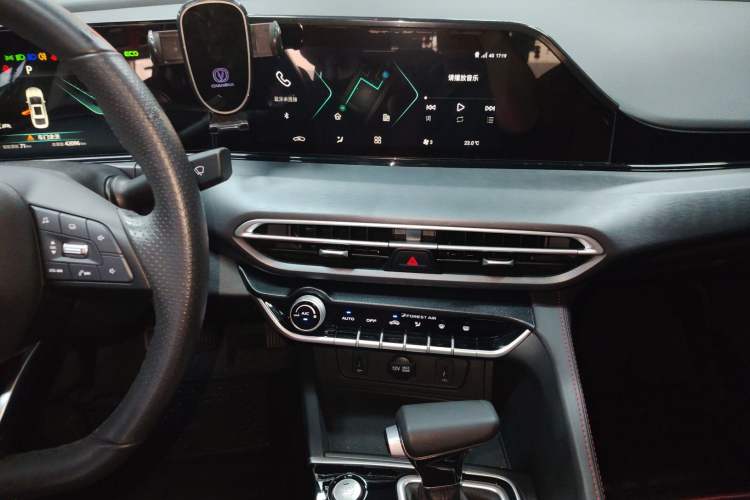 Used CHANGAN Eado 2021 PLUS Blue Whale NE 1.4T GDI DCT Flagship Model Audio And AC Panel