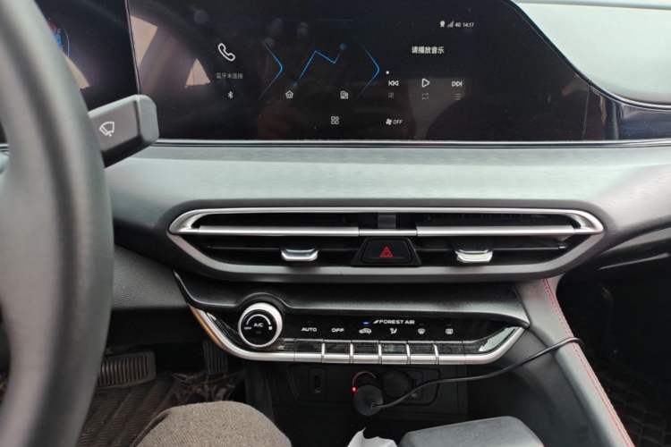 Used CHANGAN Eado 2021 PLUS Blue Whale NE 1.4T GDI DCT Prestige Model Audio And AC Panel