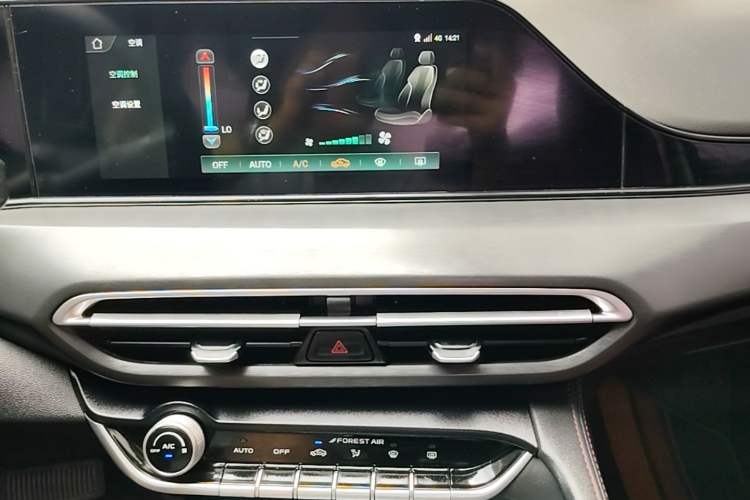 Used CHANGAN Eado 2021 PLUS Blue Whale NE 1.4T GDI DCT Prestige Model Audio And AC Panel