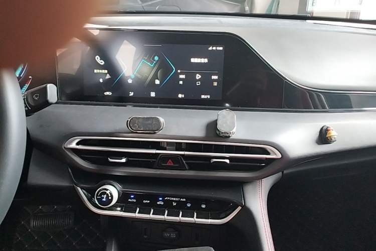 Used CHANGAN Eado 2021 PLUS Blue Whale NE 1.4T GDI DCT Prestige Model Audio And AC Panel