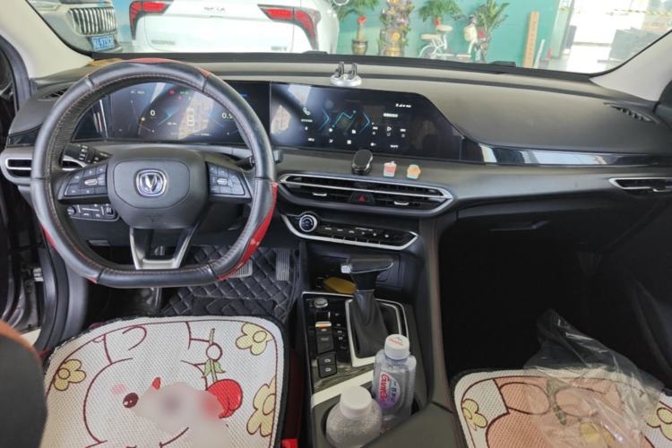 Used CHANGAN Eado 2021 PLUS Blue Whale NE 1.4T GDI DCT Flagship Model Center Console