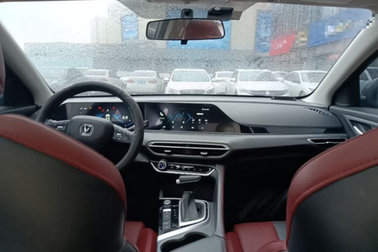 Used CHANGAN Eado 2021 PLUS Blue Whale NE 1.4T GDI DCT Flagship Model Center Console