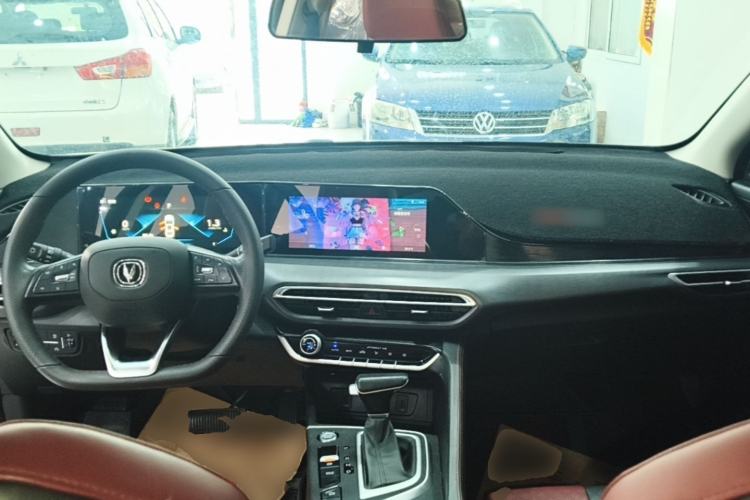 Used CHANGAN Eado 2021 PLUS Blue Whale NE 1.4T GDI DCT Flagship Model Center Console