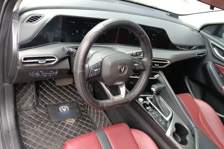 Used CHANGAN Eado 2021 PLUS Blue Whale NE 1.4T GDI DCT Flagship Model Center Console