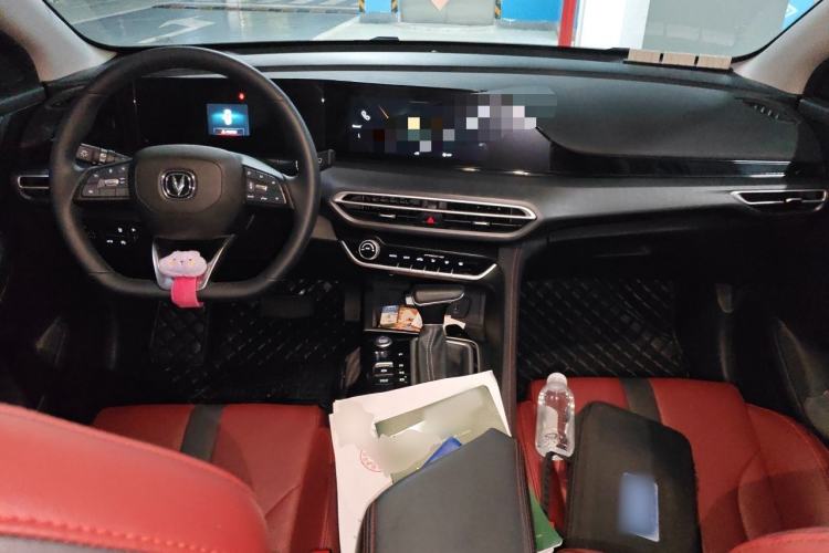 Used CHANGAN Eado 2021 PLUS Blue Whale NE 1.4T GDI DCT Prestige Model Center Console