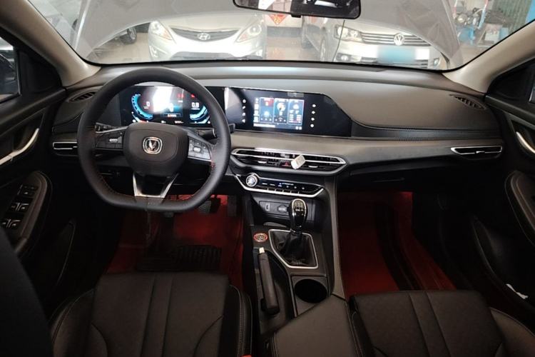 Used CHANGAN Eado 2021 PLUS 1.6L GDI Manual Elite Model Center Console