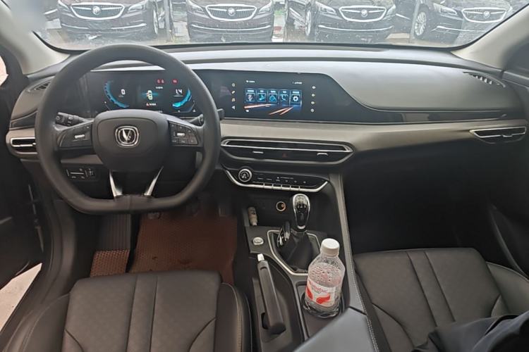 Used CHANGAN Eado 2021 PLUS 1.6L GDI Manual Elite Model Center Console