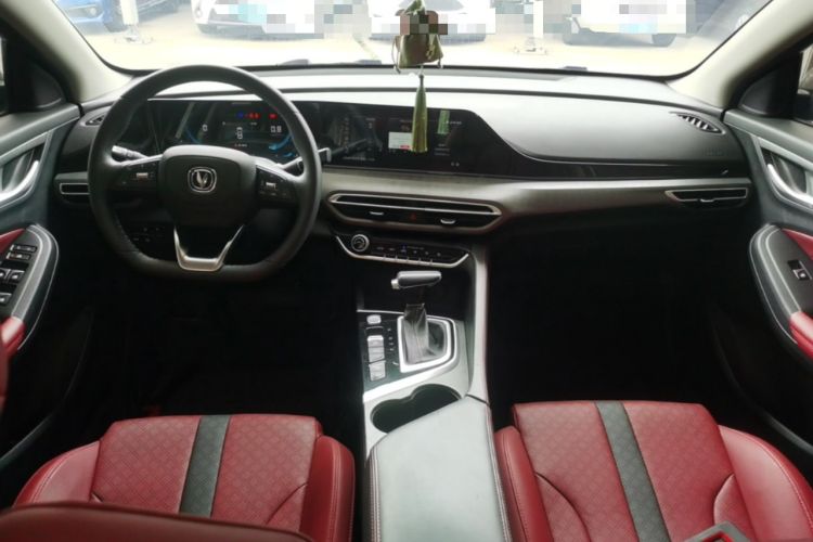 Used CHANGAN Eado 2021 PLUS Blue Whale NE 1.4T GDI DCT Prestige Model Center Console