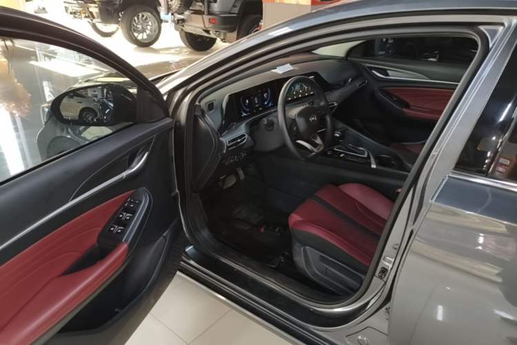Used CHANGAN Eado 2021 PLUS Blue Whale NE 1.4T GDI DCT Prestige Model Driver Seat