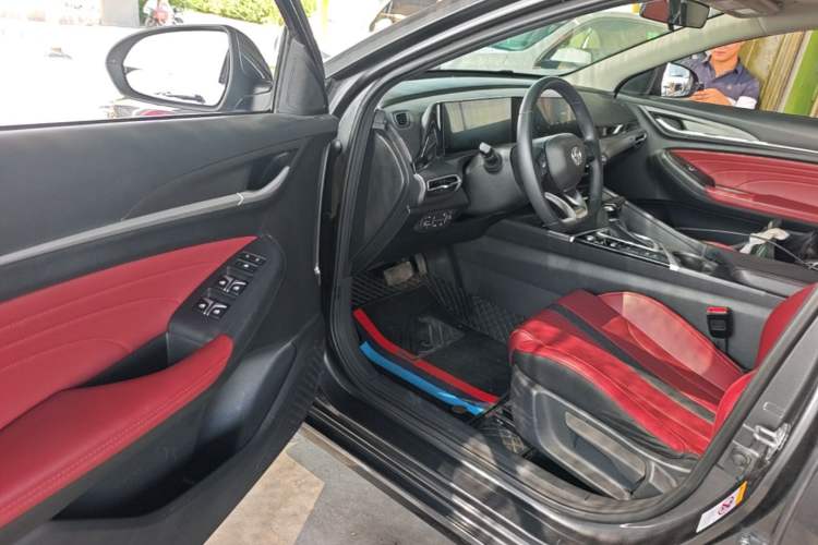 Used CHANGAN Eado 2021 PLUS Blue Whale NE 1.4T GDI DCT Prestige Model Driver Seat