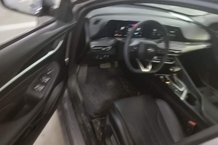 Used CHANGAN Eado 2021 PLUS 1.6L GDI CVT Luxury Model Driver Seat