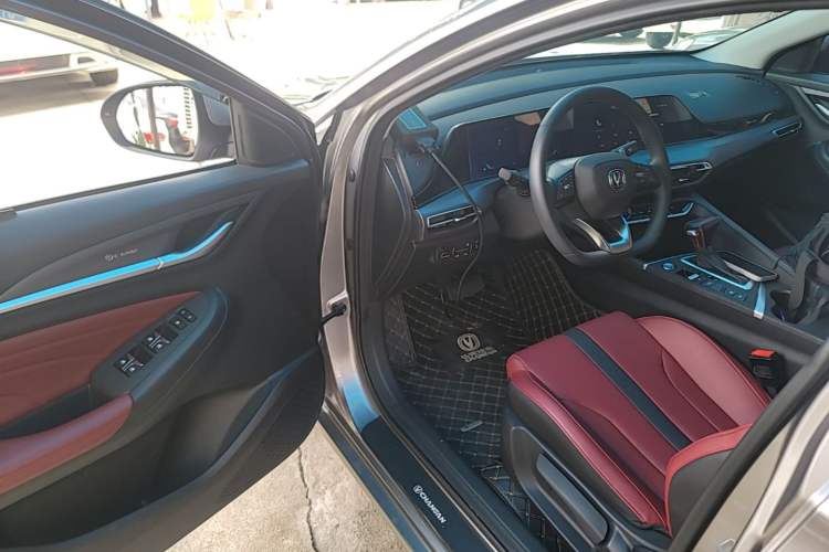 Used CHANGAN Eado 2021 PLUS Blue Whale NE 1.4T GDI DCT Prestige Model Driver Seat