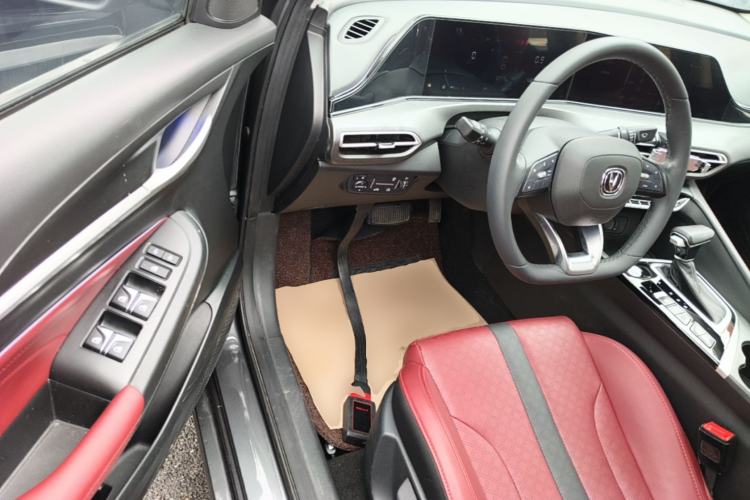 Used CHANGAN Eado 2021 PLUS Blue Whale NE 1.4T GDI DCT Prestige Model Driver Seat